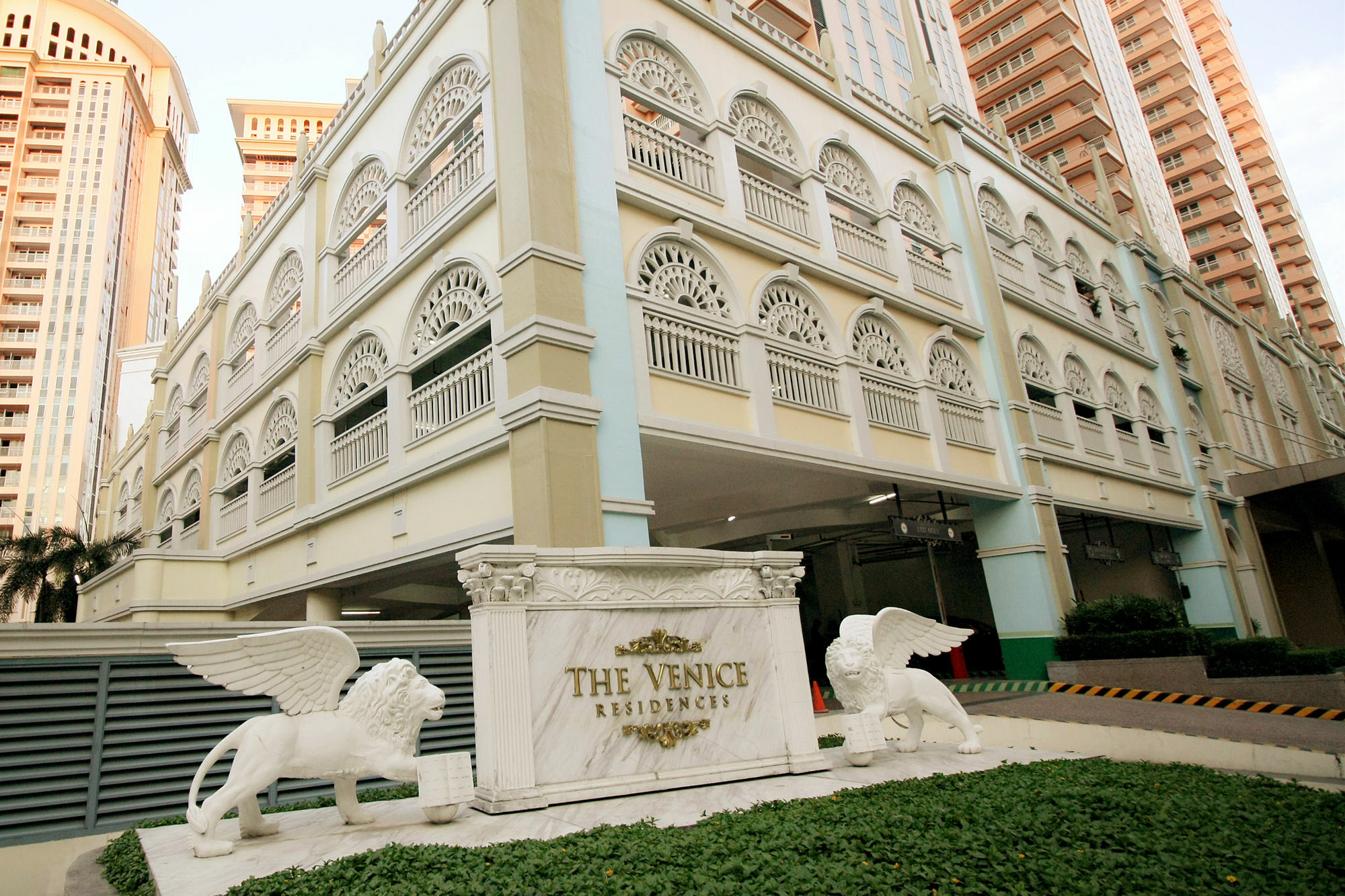טאגיג Maxstays - Max Style @ The Venice Residences מראה חיצוני תמונה
